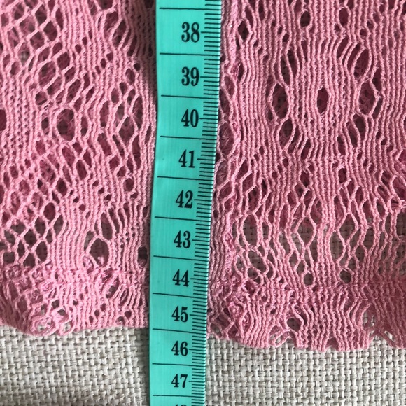 Tea n Rose Crochet Look Top - Picture 10 of 14